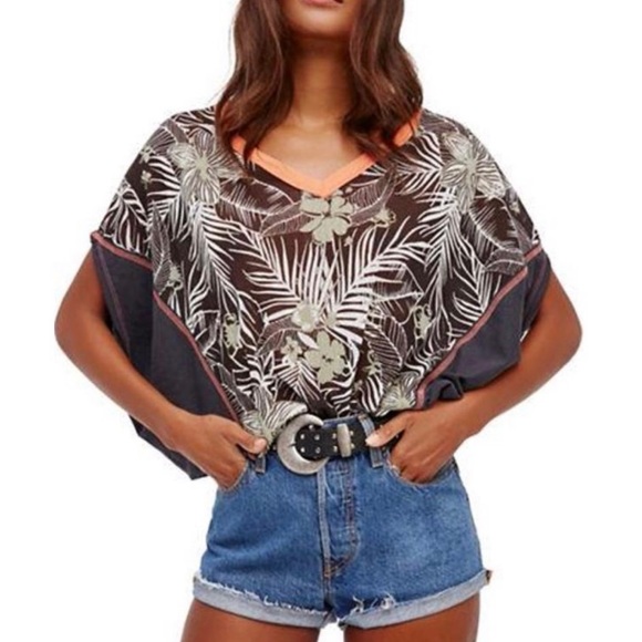 Free People WE THE FREE Margot Tropical Print Top Size XS - Picture 8 of 8